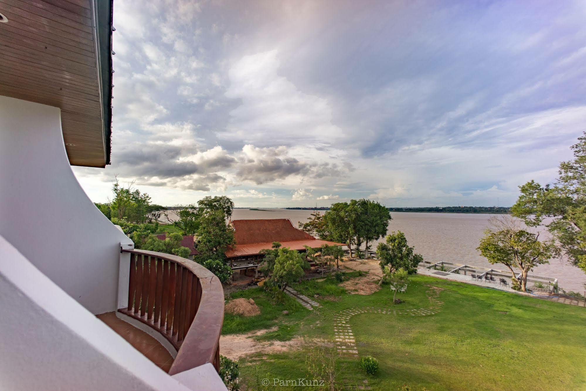 מוקדהאן Vieng Khong Hotel מראה חיצוני תמונה